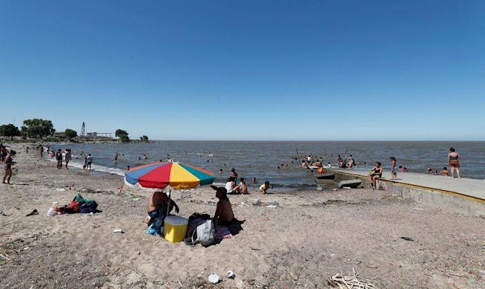Ciudades de Argentina marcan récord con jornadas más calurosas de la historia