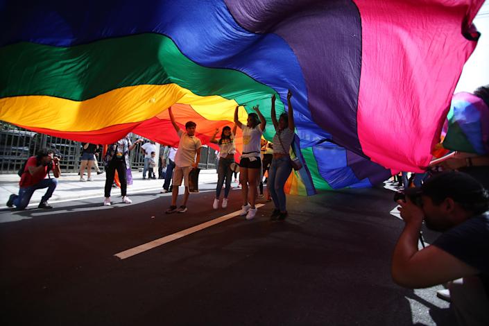 Piden al Congreso de El Salvador acatar el fallo de Supremo sobre la identidad LGTBI