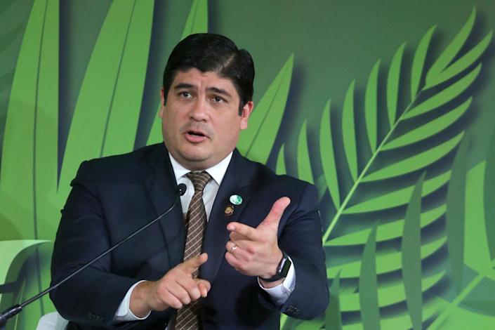 Costa Rica aprueba una reforma al empleo público, plan clave en un acuerdo con el FMI
