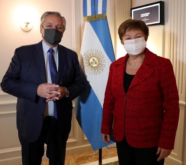 Gobierno argentino envía el jueves al Congreso acuerdo con FMI para su aprobación