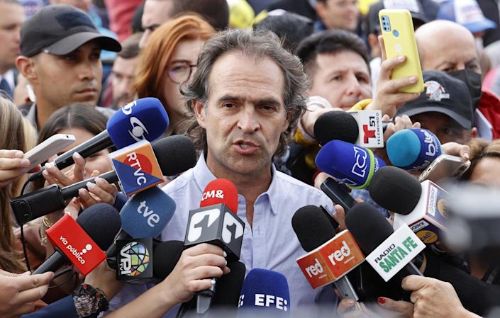 Espionaje, el nuevo ingrediente en la polémica campaña presidencial colombiana