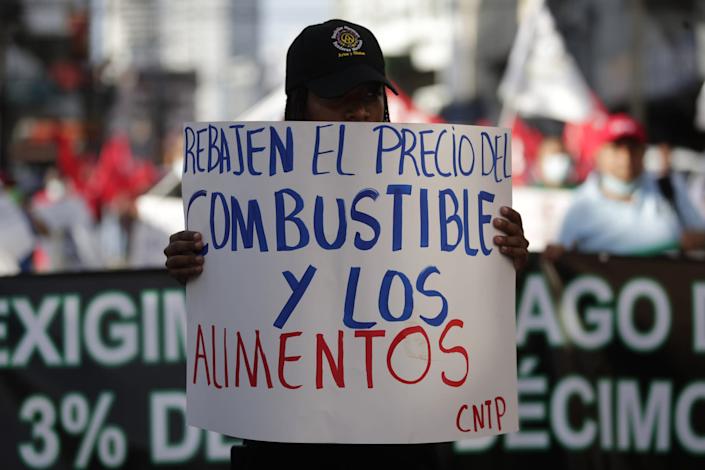 Grupos sociales presionan al presidente de Panamá por crisis del combustible