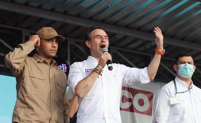 La campaña presidencial colombiana se fija en las regiones y en las fronteras