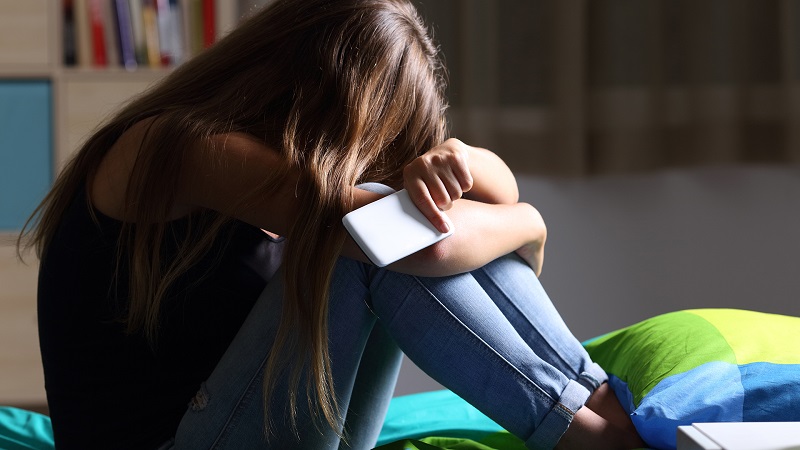 Trolling y acoso: protege a tus hijos cuando conocen gente online