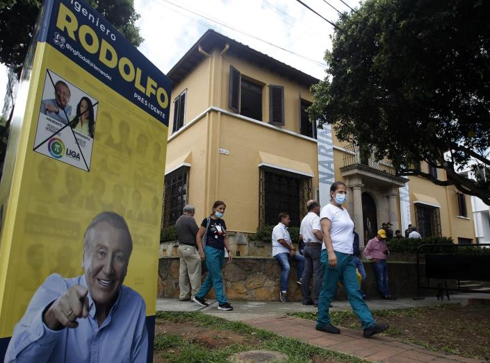 La apática campaña electoral colombiana culmina expectante del cambio
