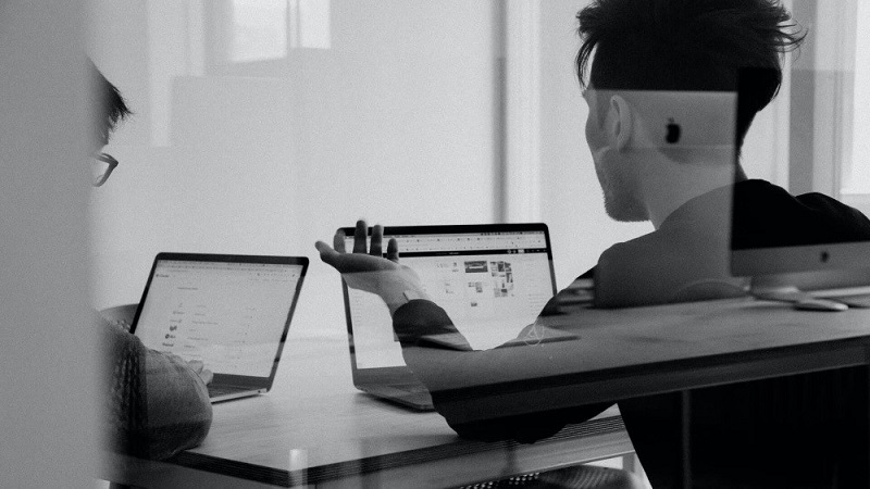 Redes sociales en el trabajo: consejos de ciberseguridad para colaboradores