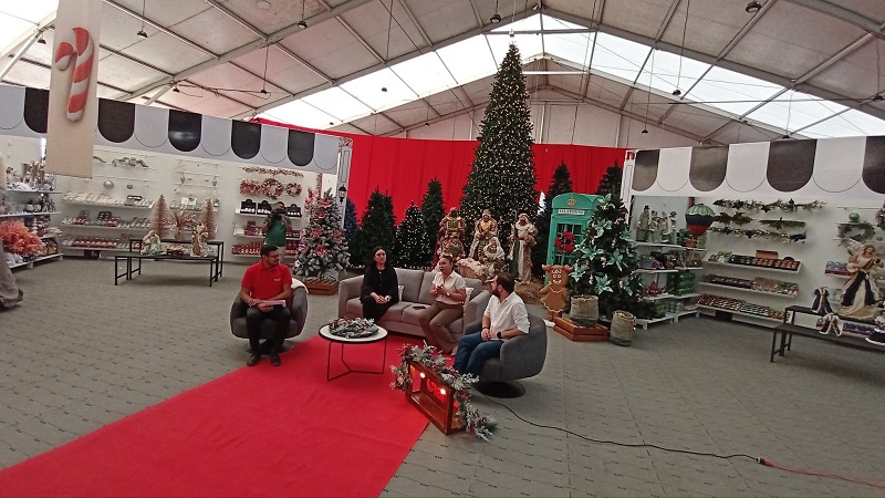 Dulce Navidad con Grupo Khatib y Claro