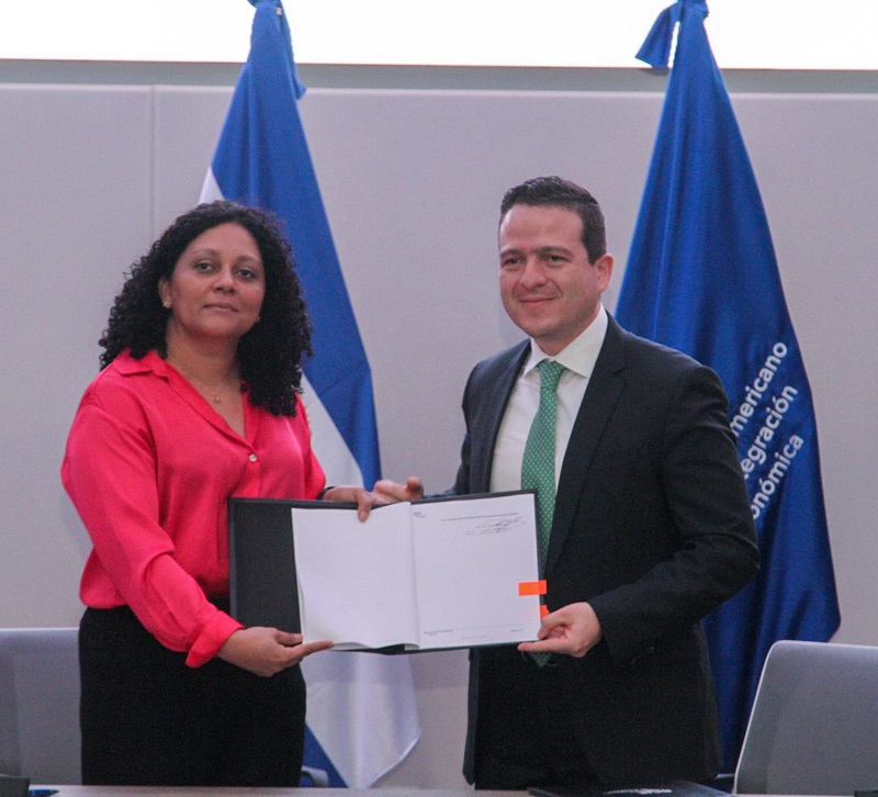 BCIE y la República de Nicaragua unen esfuerzos para impulsar el desarrollo de infraestructura marítima y terrestre nacional