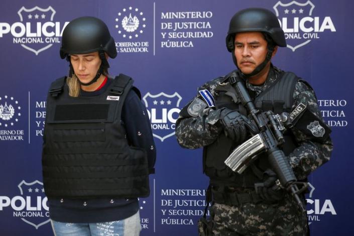 El Salvador arresta a colombiana relacionada con asesinato de fiscal paraguayo