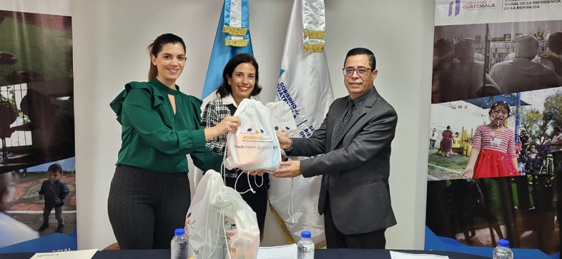 Guatemala recibe kits para mejorar las condiciones de acogida de la niñez y adolescencia migrante y retornada