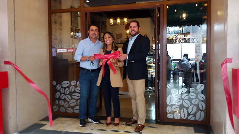BAC Credomatic acompaña a Delafinca Coffee en inauguración de su nueva sucursal