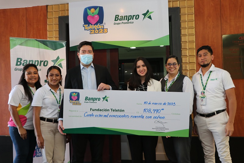 Banpro entrega cheque al Teletón 2023