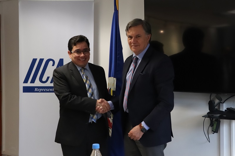 Senasica y el IICA refrendan alianza para proteger sector agropecuario mexicano y del continente americano