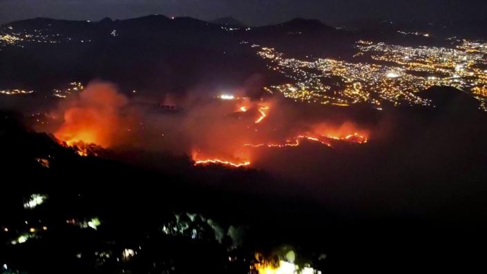 El fuego afecta más de 40.000 hectáreas de bosques y vegetación en Honduras