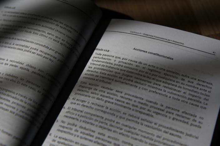 La comisión de expertos vota el primer capítulo del borrador constitucional en Chile