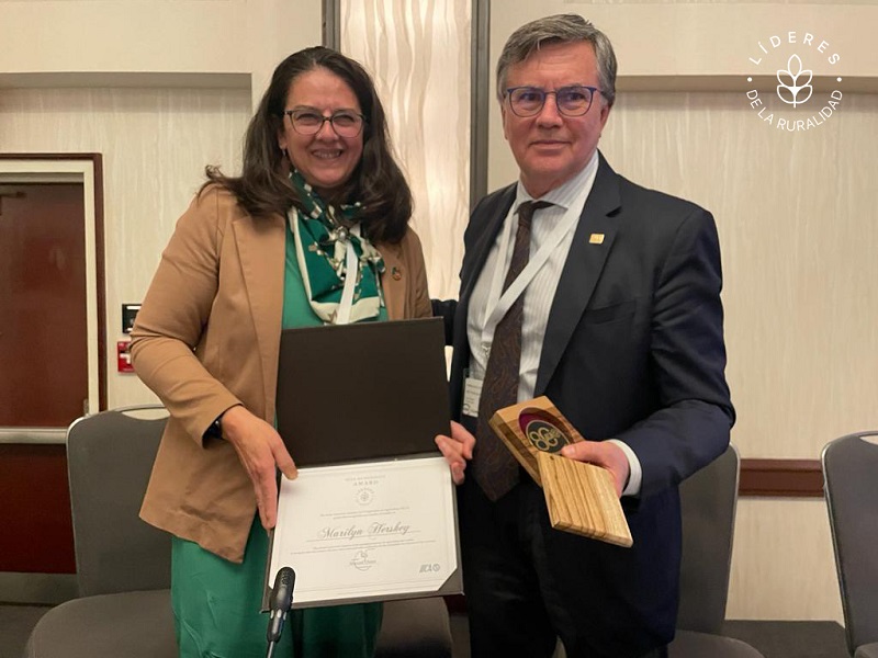 Marilyn Hershey, apasionada mujer rural que se propuso ser la voz de los productores lácteos de Estados Unidos, es distinguida por el IICA como Líder de la Ruralidad de las Américas