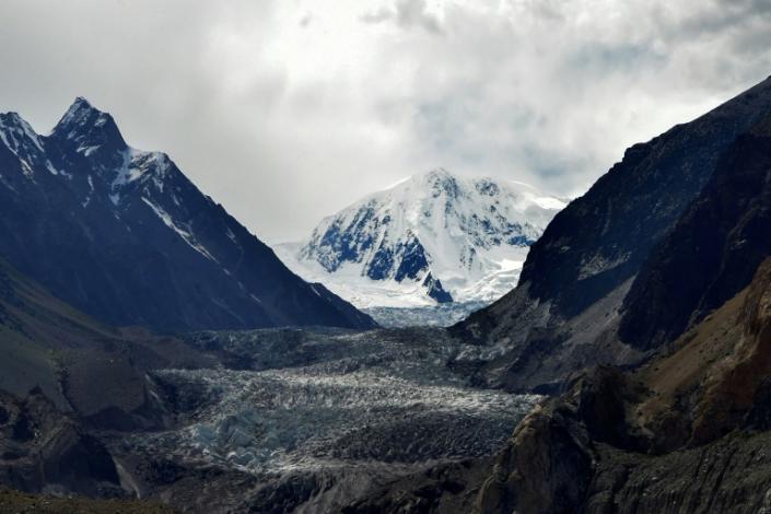 Glaciares del Himalaya se derriten 65% más rápido que en década anterior (estudio)