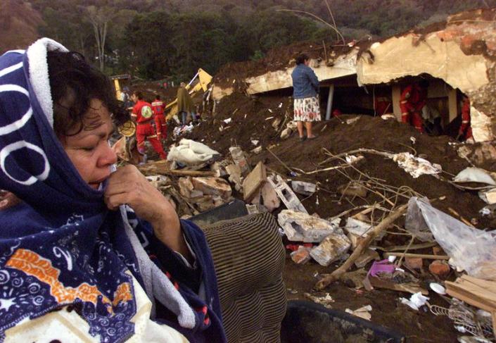 Fuerte sismo sacude El Salvador y se siente en el resto de Centroamérica