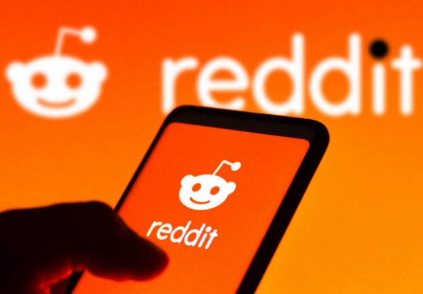 Cibercriminales utilizan Reddit para estafar a usuarios