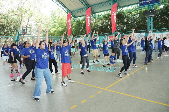 Claro se suma a bailar por el autismo con Fundación Azul Esperanza