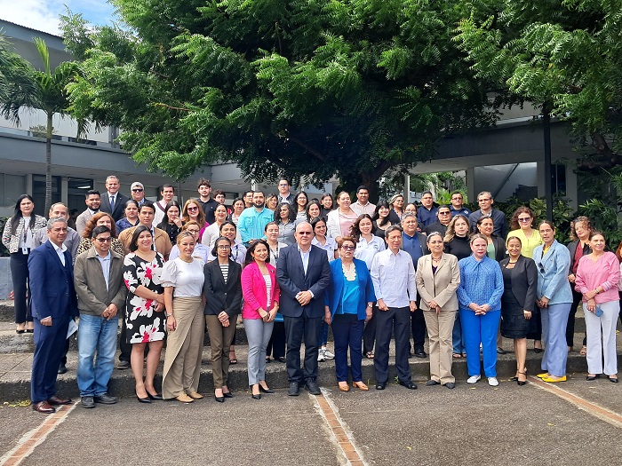 22 nuevos talentos se insertan al mundo laboral a través del Programa de Pasantías UAM 2024