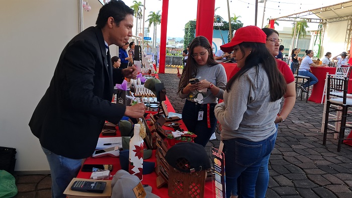 NaviBAC 2024: Una feria que conecta a la comunidad con emprendimientos locales
