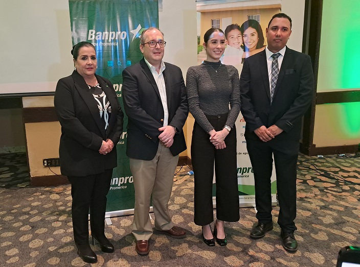 Banpro premia a sus clientes de remesas