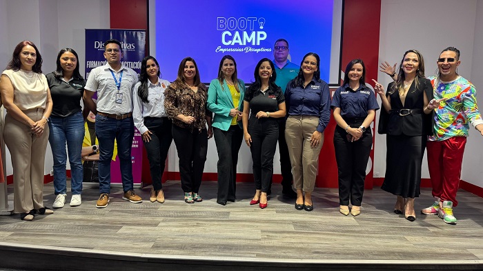 Claro Nicaragua presenta la cuarta edición del “Bootcamp Mujeres Disruptivas”