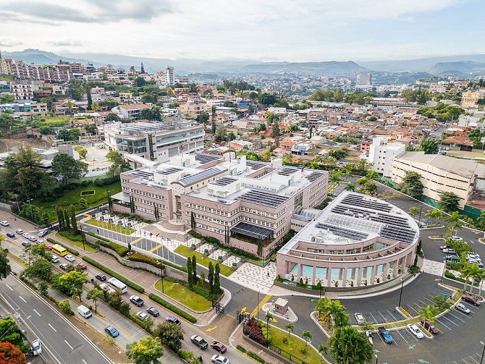 El BCIE, la CAF y el BDC firman los primeros acuerdos de intercambio de información entre bancos multilaterales de desarrollo regional no calificados con AAA