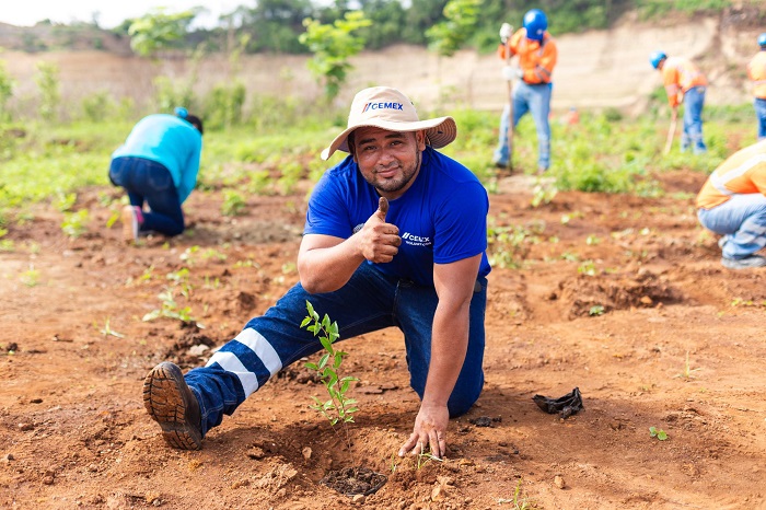 Cemex refuerza su compromiso ambiental con jornada de reforestación en San Rafael del Sur