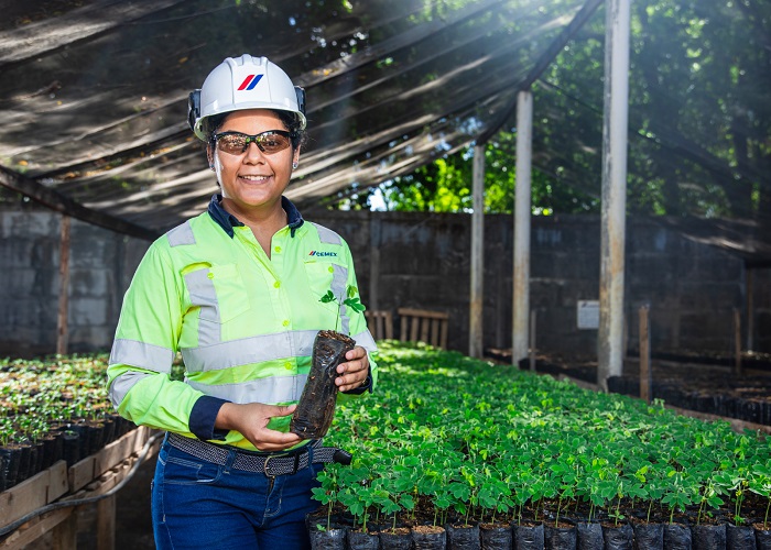 Cemex Nicaragua alcanza producción de medio millón de plantas en su vivero forestal Santa Elisa
