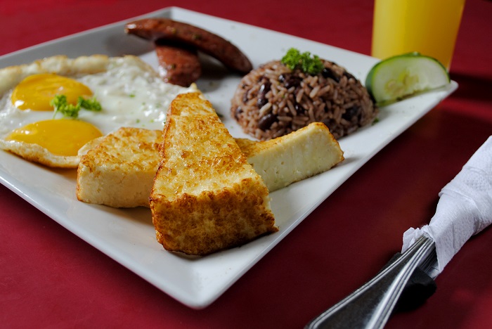 Claro Club y Las Brasas con 2×1 en desayunos