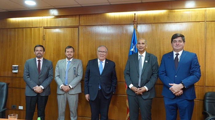 Director General del IICA asistió a toma de posesión del nuevo presidente de Chile y se reunió con ministro de Agricultura para conocer prioridades de su gestión y profundizar proyectos conjuntos