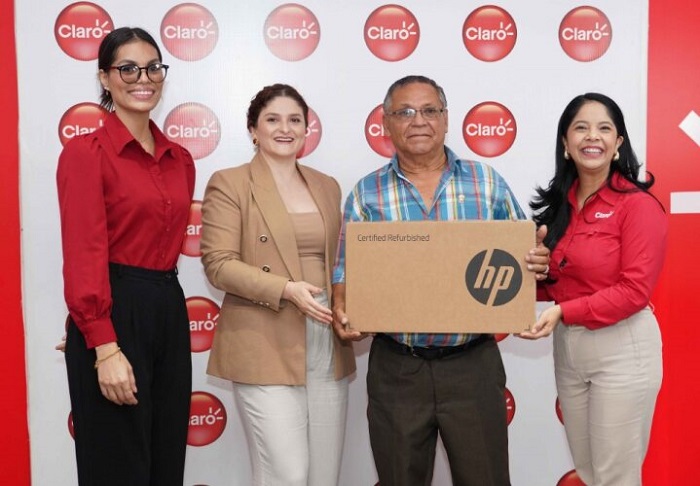 Claro premia la educación con tecnología