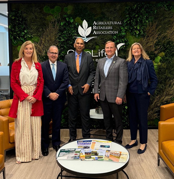 El Instituto de Fertilizantes, institución clave de la industria, trabajará junto al IICA para garantizar la seguridad del abastecimiento en los países del Hemisferio Occidental