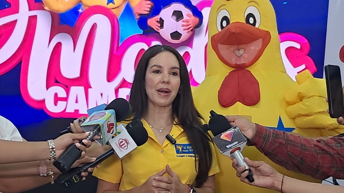 «Madres Campeonas» con el Gallo más Gallo